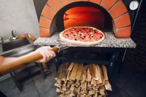 Scopri il Forno Pizza a Legna: Il Segreto per una Pizza Perfetta!